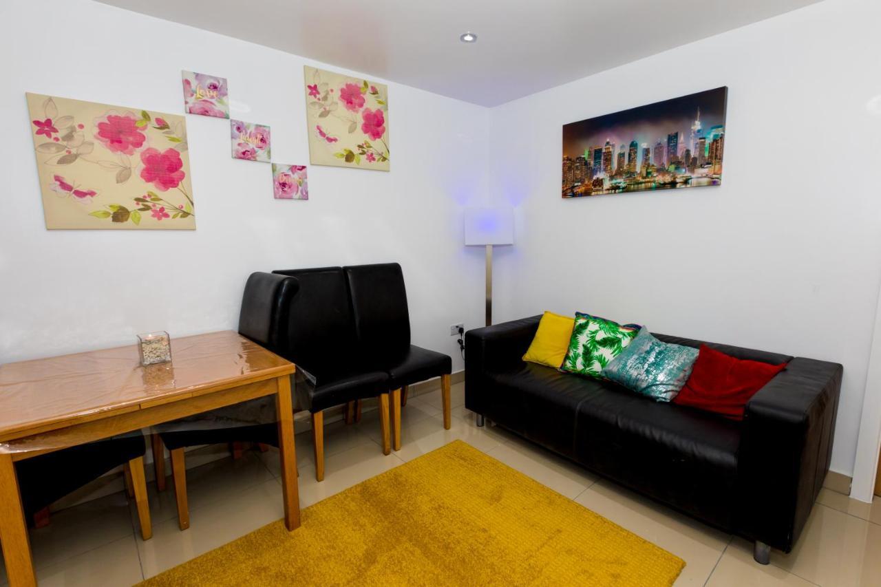 Comfortable Stays - Shirley, Solihull Eksteriør billede